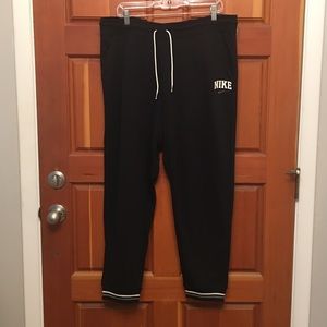 Nike Standard-Fit Sweatpants